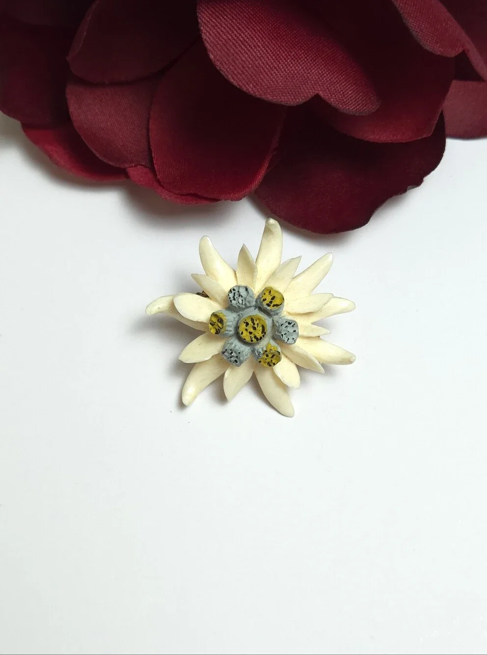 Vintage Edelweiss Carved Celluliod Flower Brooch Sweetheart Flower Brooch
